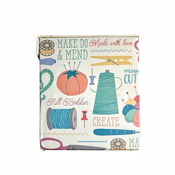 Molly & Rex White Two Layer Storage Sewing Box - Picture 7 of 15